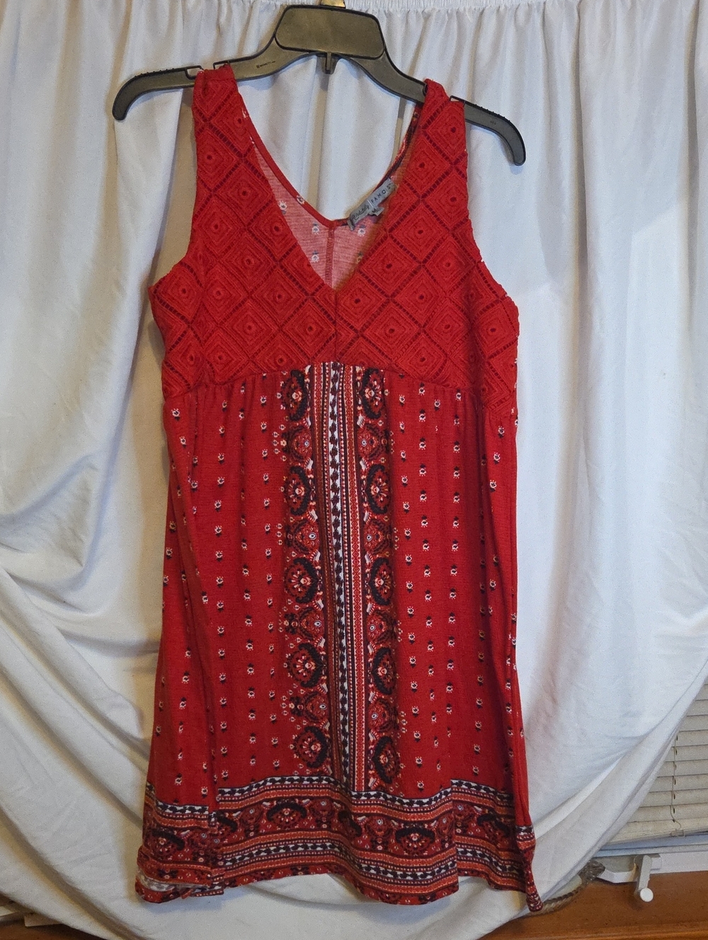 Absolutely Famous Red Printed Sleeveless V-Neck Summer Dress